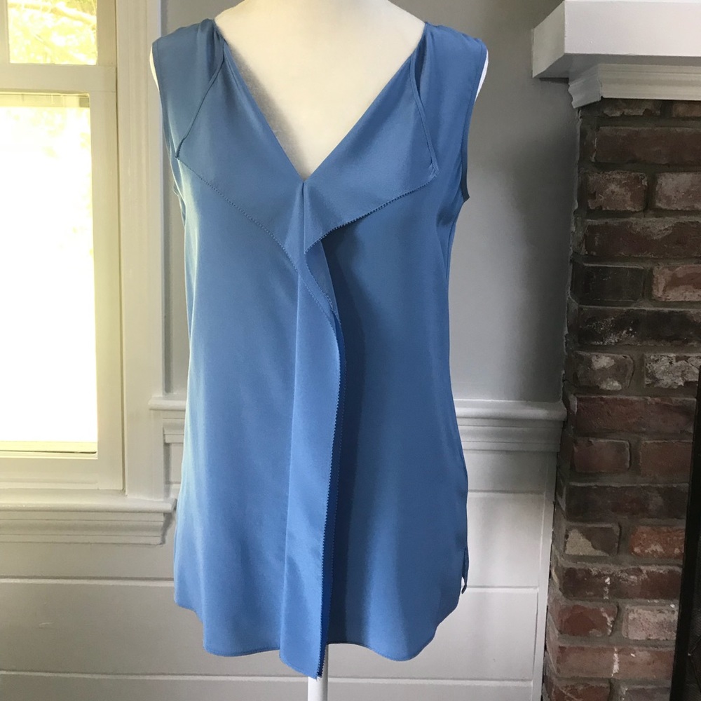 White Black House Market Silk top. Size- XXS